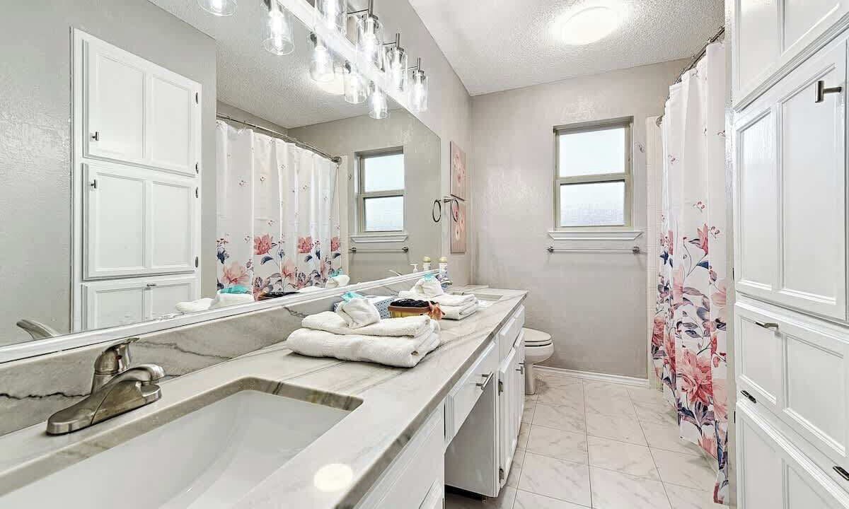 Photo of Bathroom in North Richland Hills