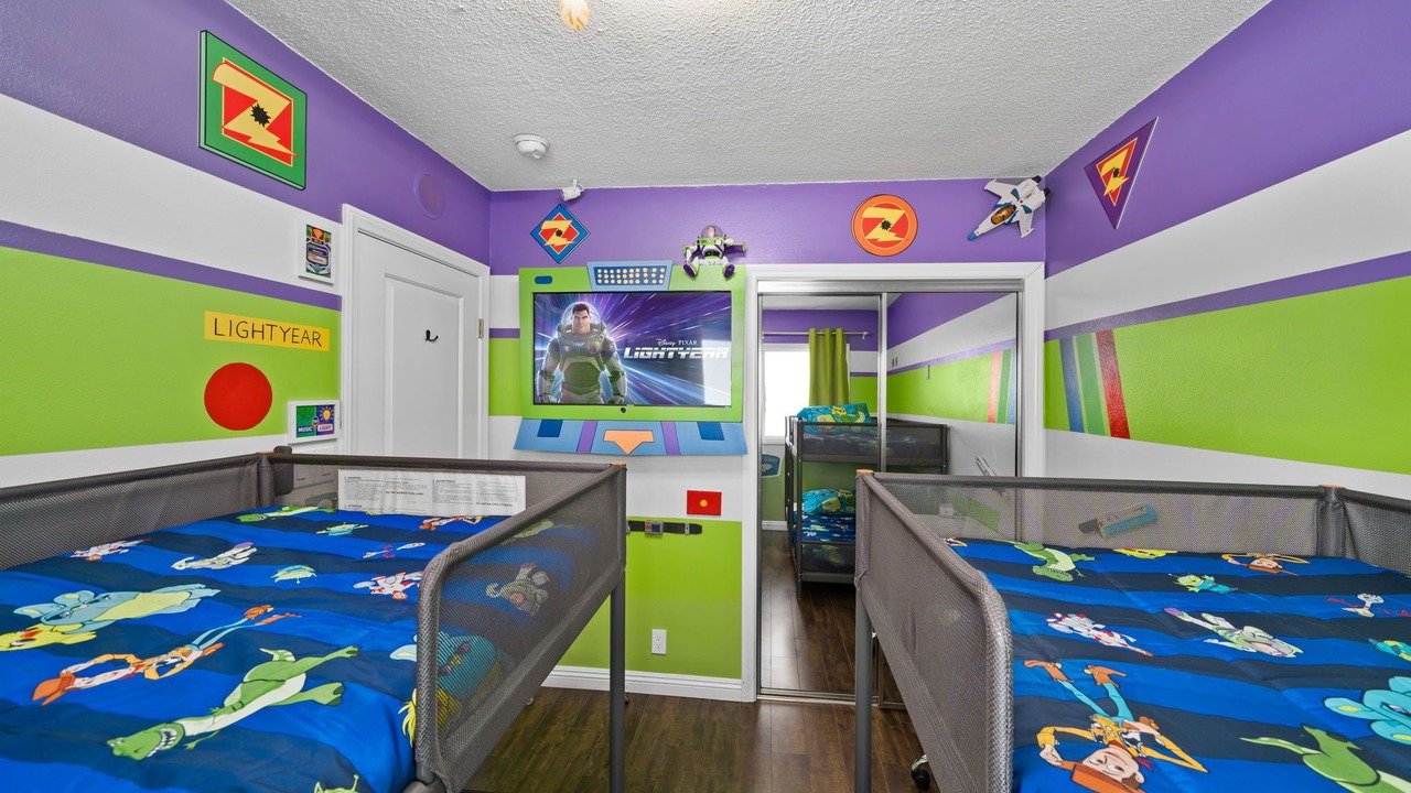 Photo of Bedroom in Anaheim Resort