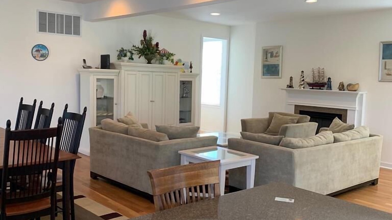 Photo of Others in Loveladies