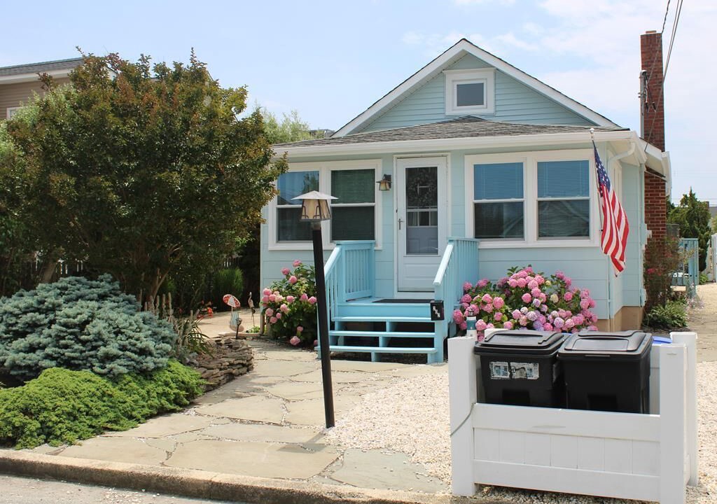 Photo of Others in Ship Bottom