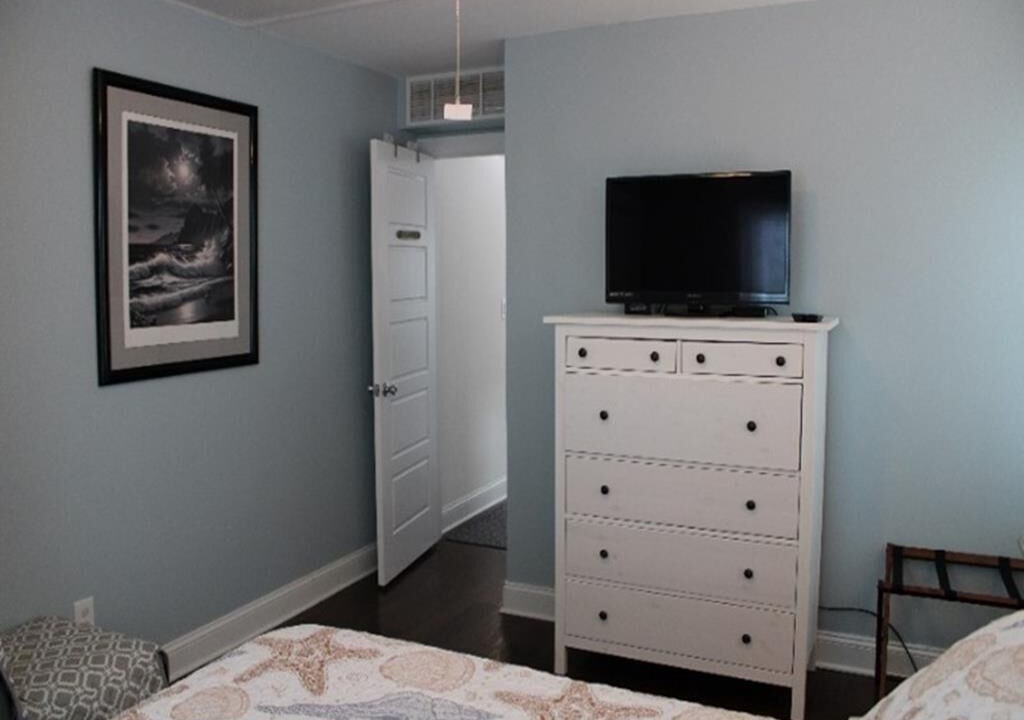 Photo of Others in Ship Bottom