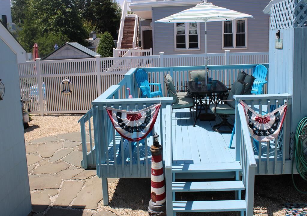 Photo of Others in Ship Bottom