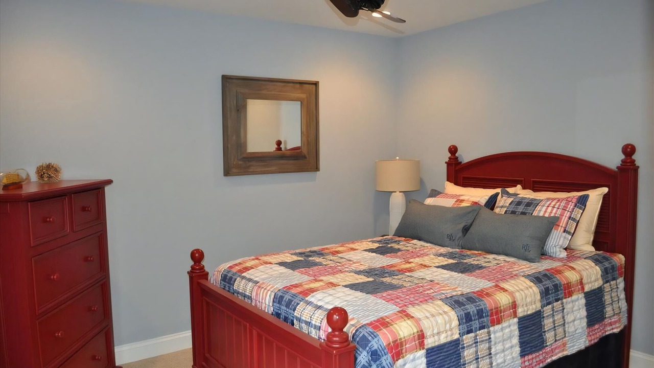 Photo of Others in Loveladies