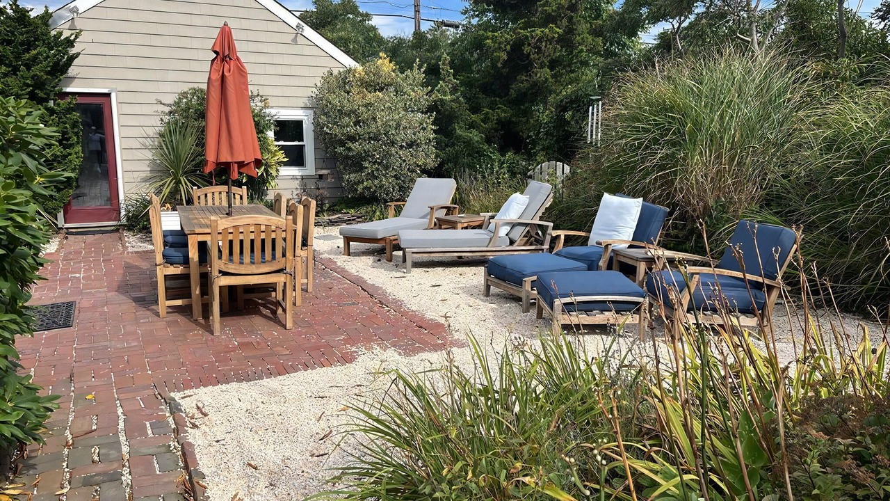 Photo of Others in Loveladies