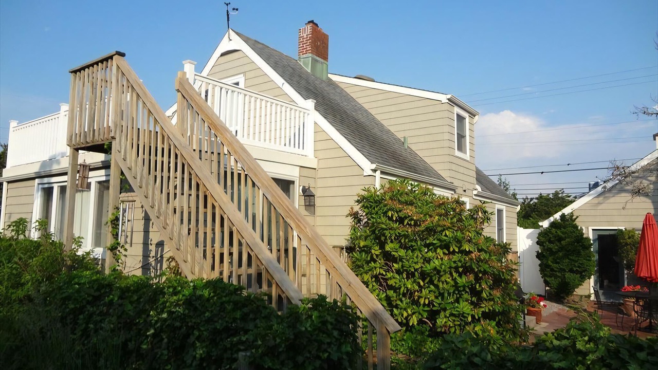 Photo of Others in Loveladies