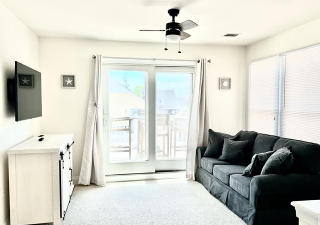 Photo of Livingroom in Beach Haven Gardens