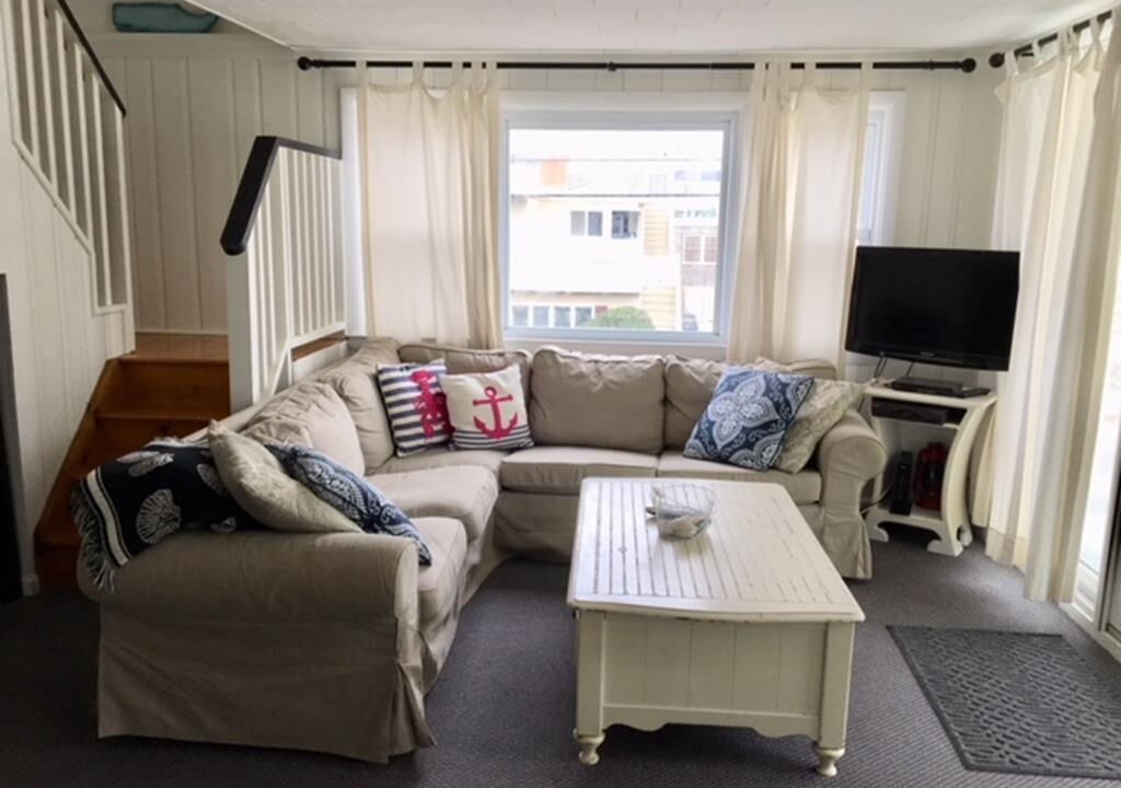 Photo of Others in Ship Bottom