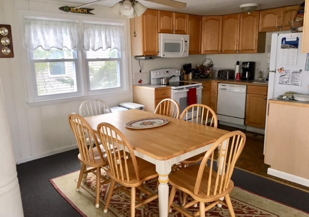 Photo of Others in Ship Bottom