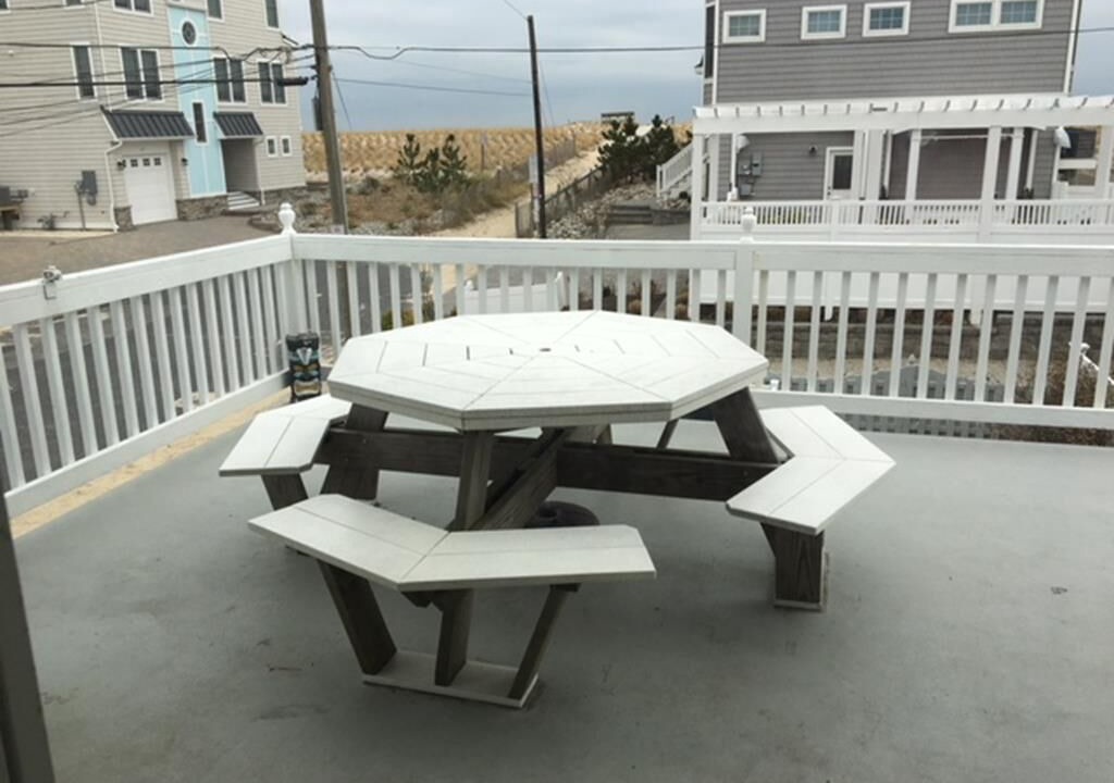 Photo of Others in Ship Bottom