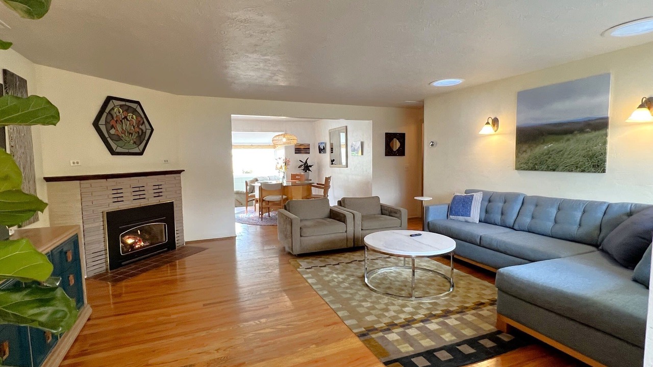 Photo of Livingroom in Brookings