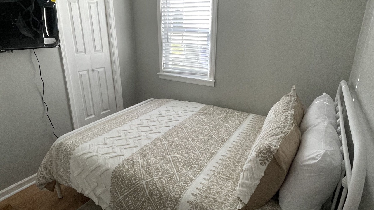 Photo of Bedroom in Bowling Green