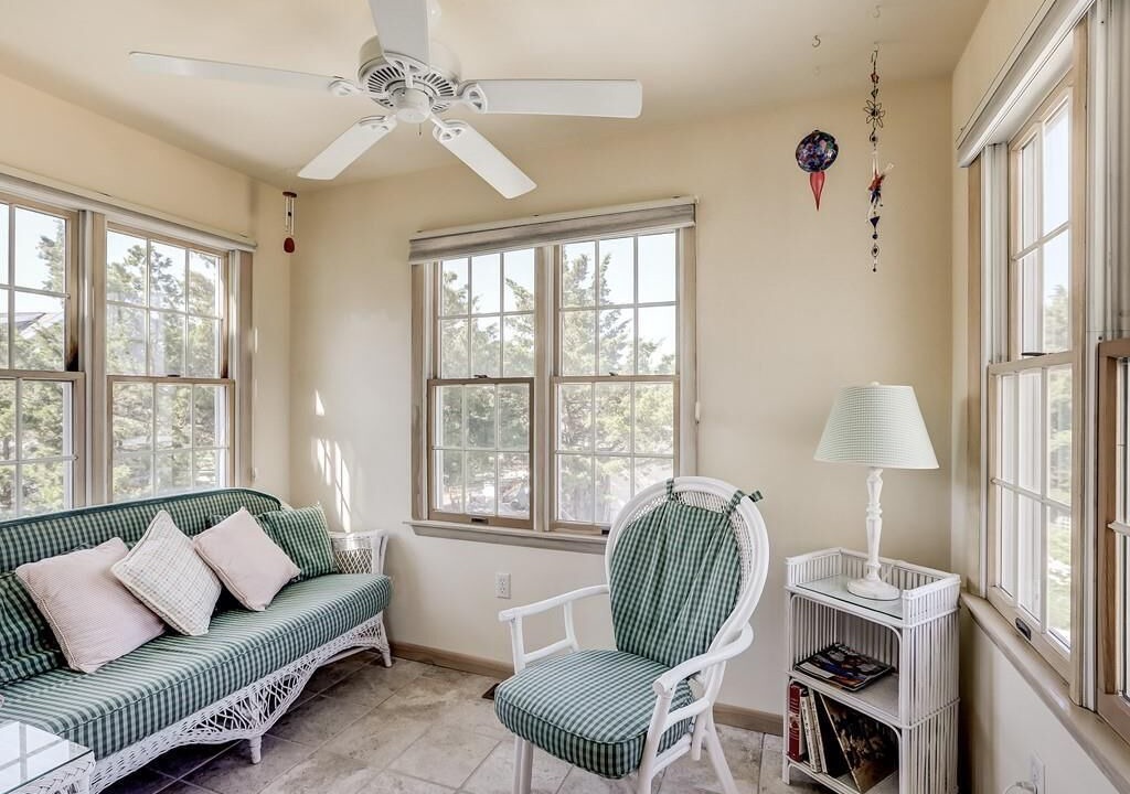 Photo of Livingroom in North Beach