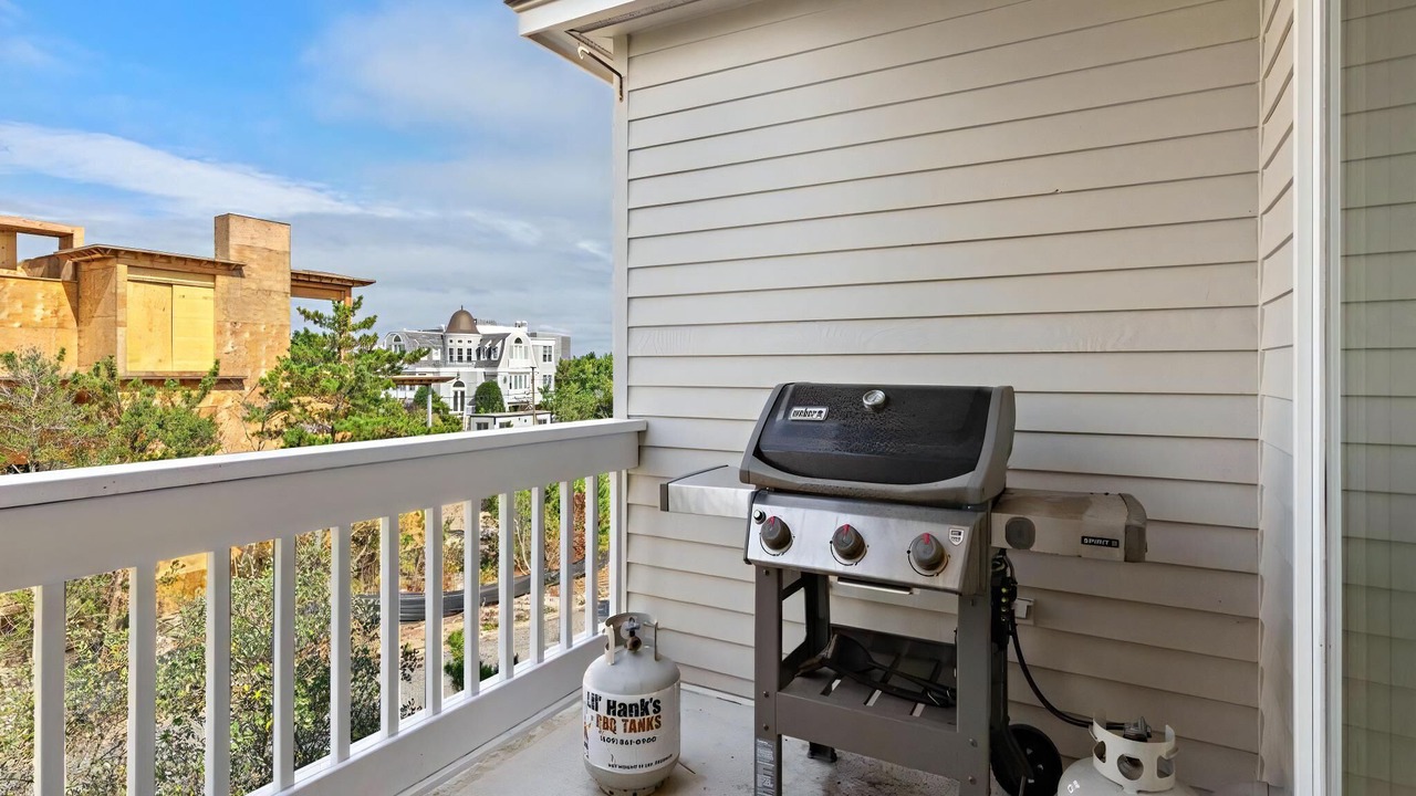 Photo of Others in Loveladies