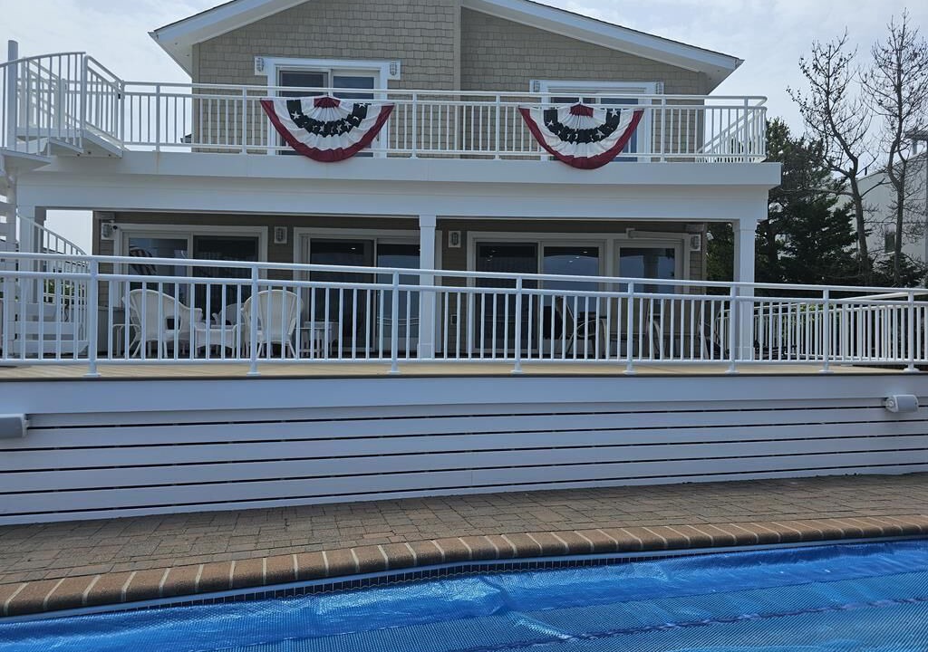 Photo of Others in Loveladies