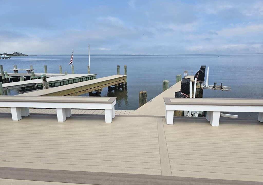 Photo of Others in Loveladies