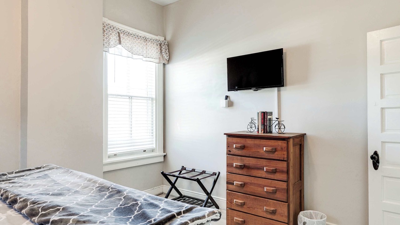 Photo of Bedroom in Fan District