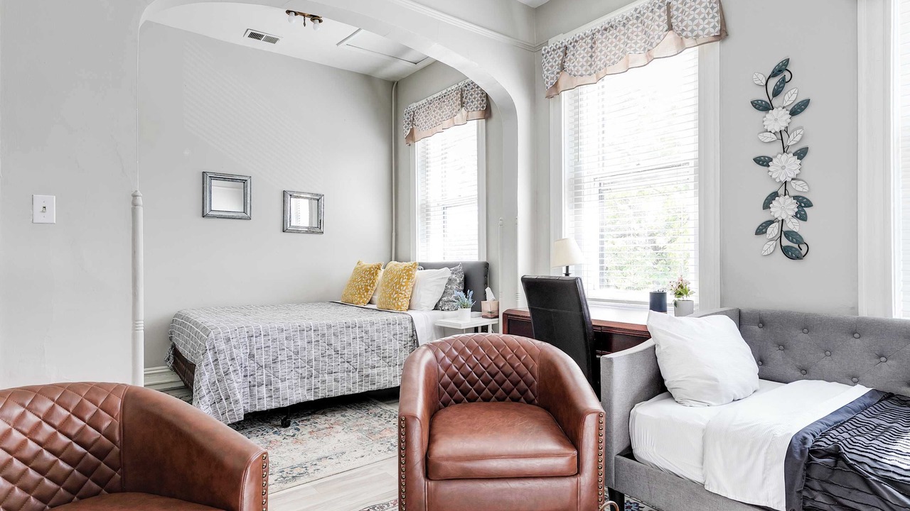 Photo of Bedroom in Fan District