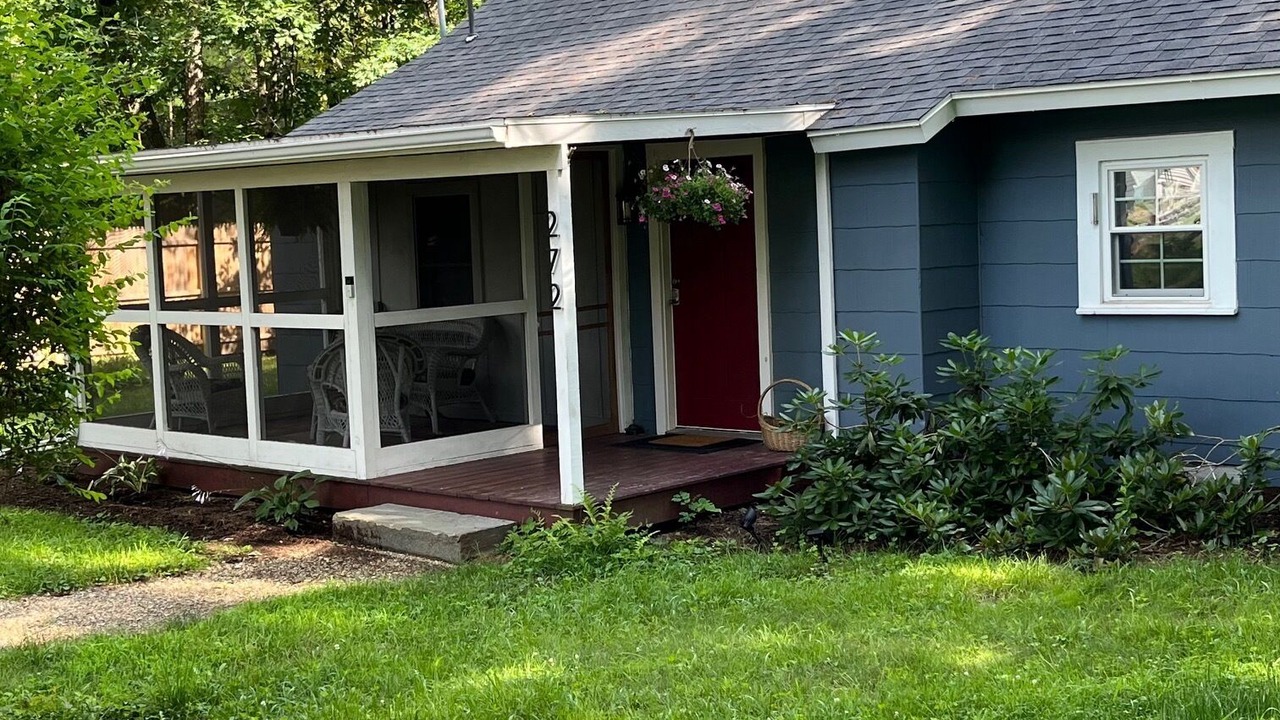 Photo of Outdoor in Ashley Falls