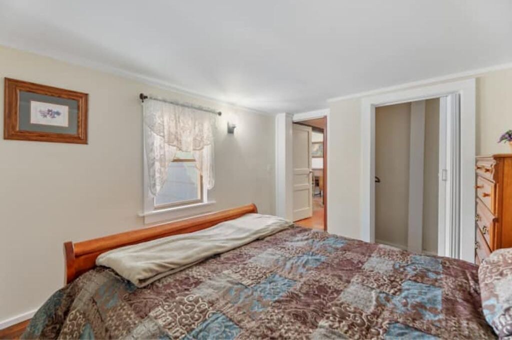 Photo of Bedroom in Ashley Falls