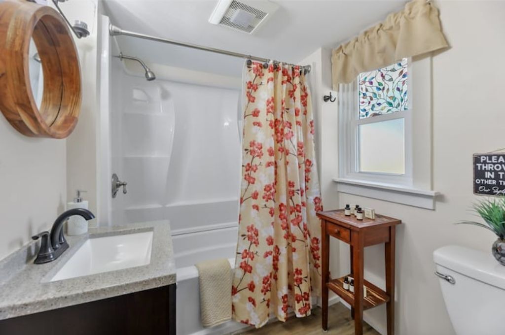 Photo of Bathroom in Ashley Falls
