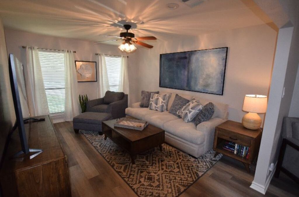 Photo of Livingroom in Bedford