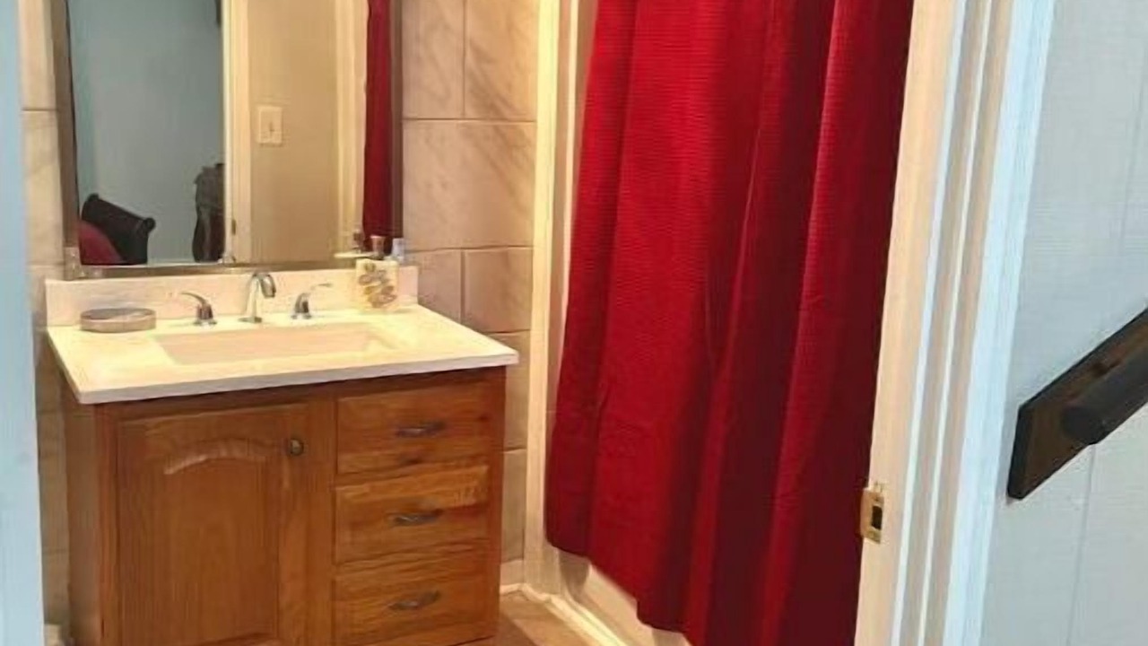 Photo of Bathroom in Perry