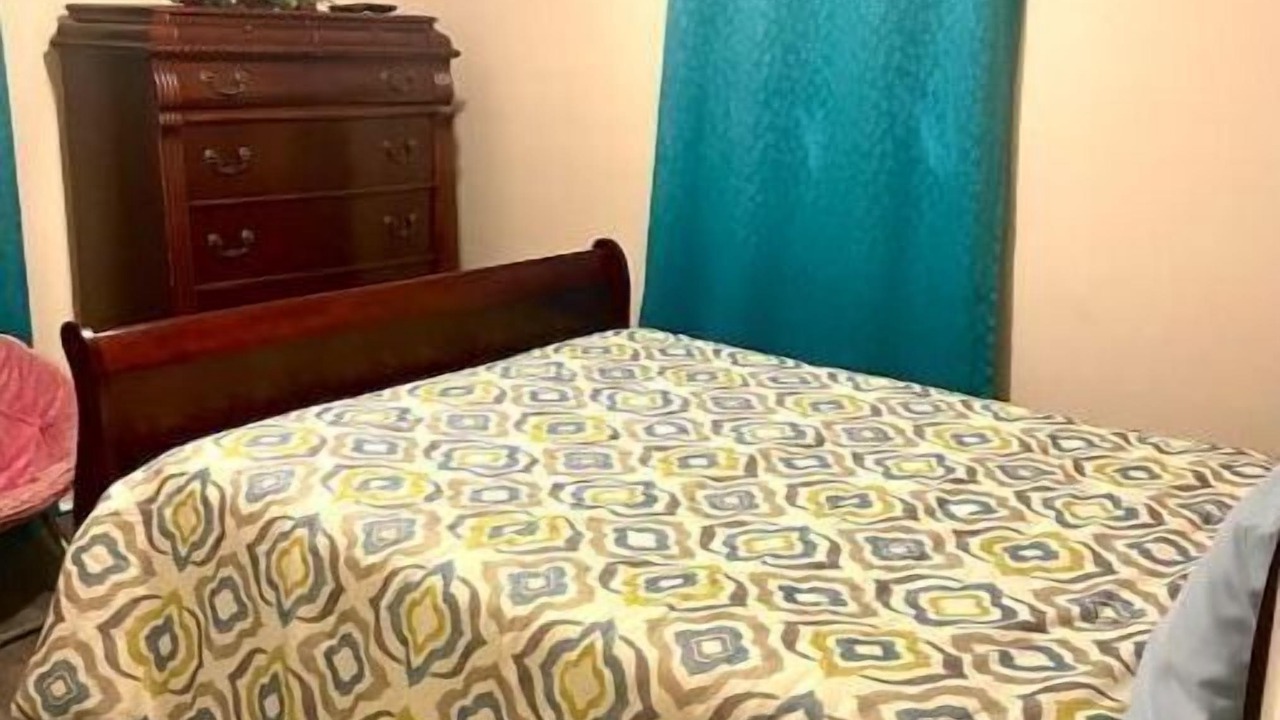 Photo of Bedroom in Perry