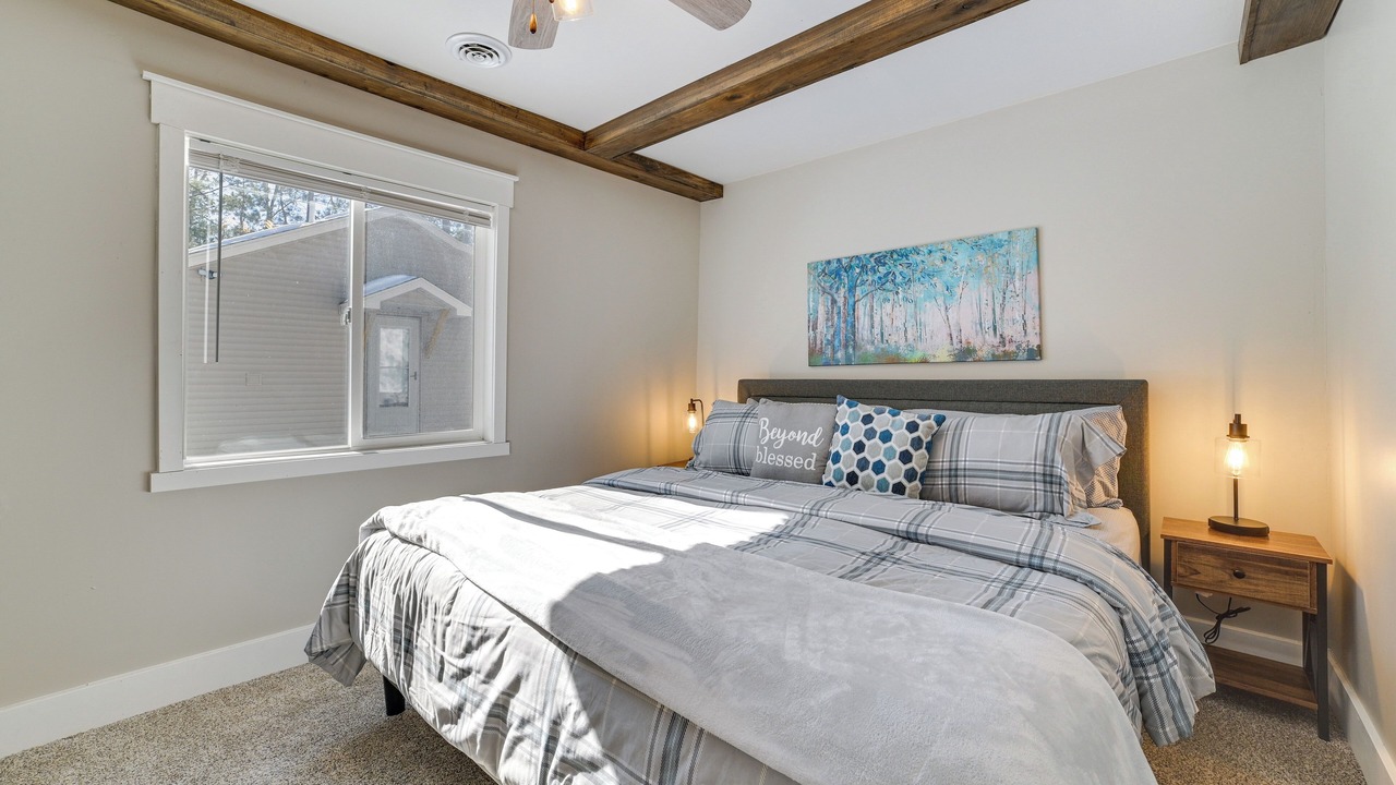Photo of Bedroom in Long Lake