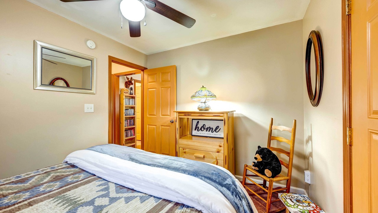 Photo of Bedroom in Marble