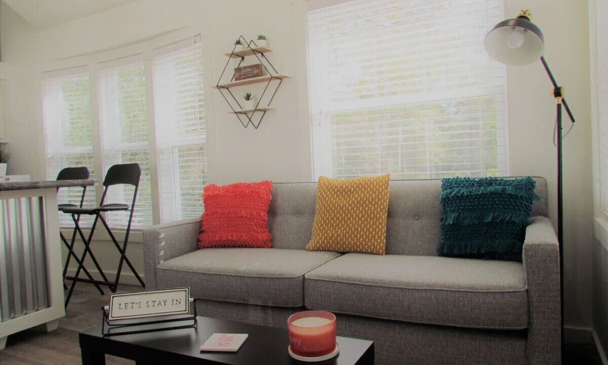 Photo of Livingroom in Warren