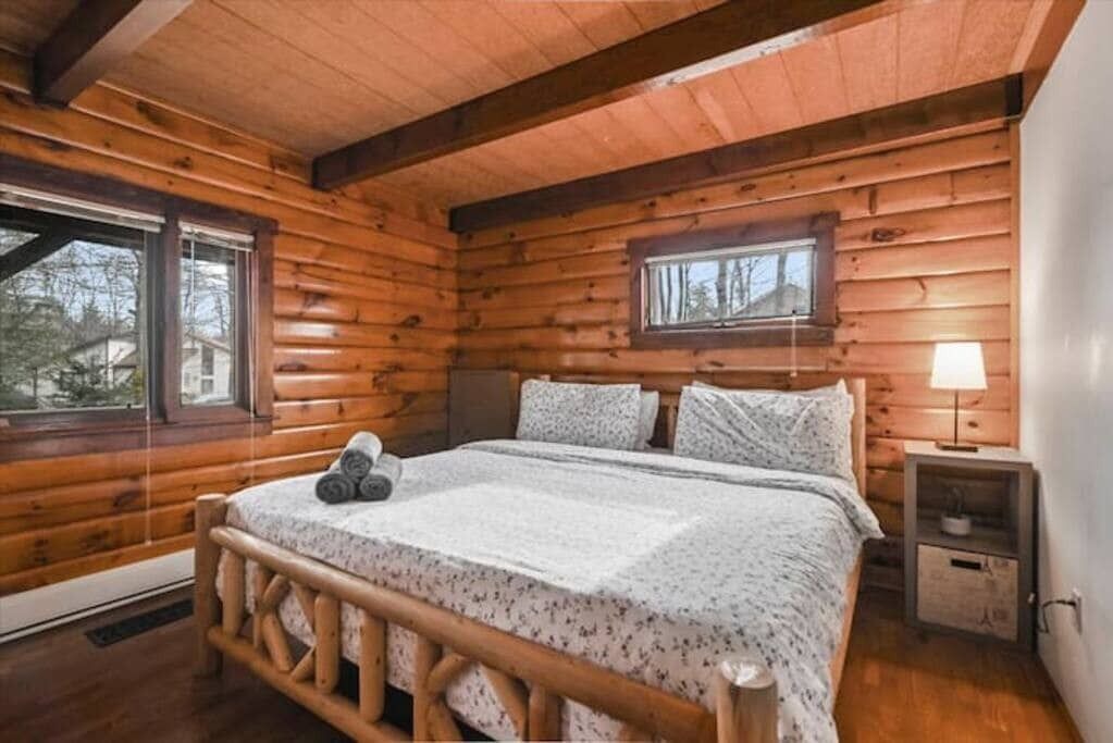 Photo of Bedroom in Tobyhanna