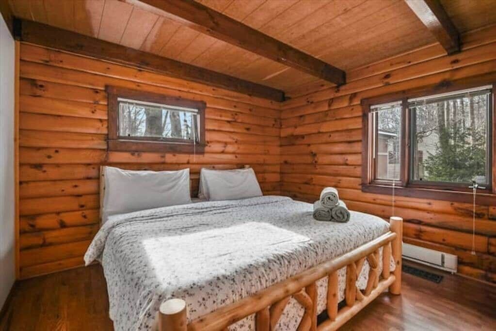 Photo of Bedroom in Tobyhanna