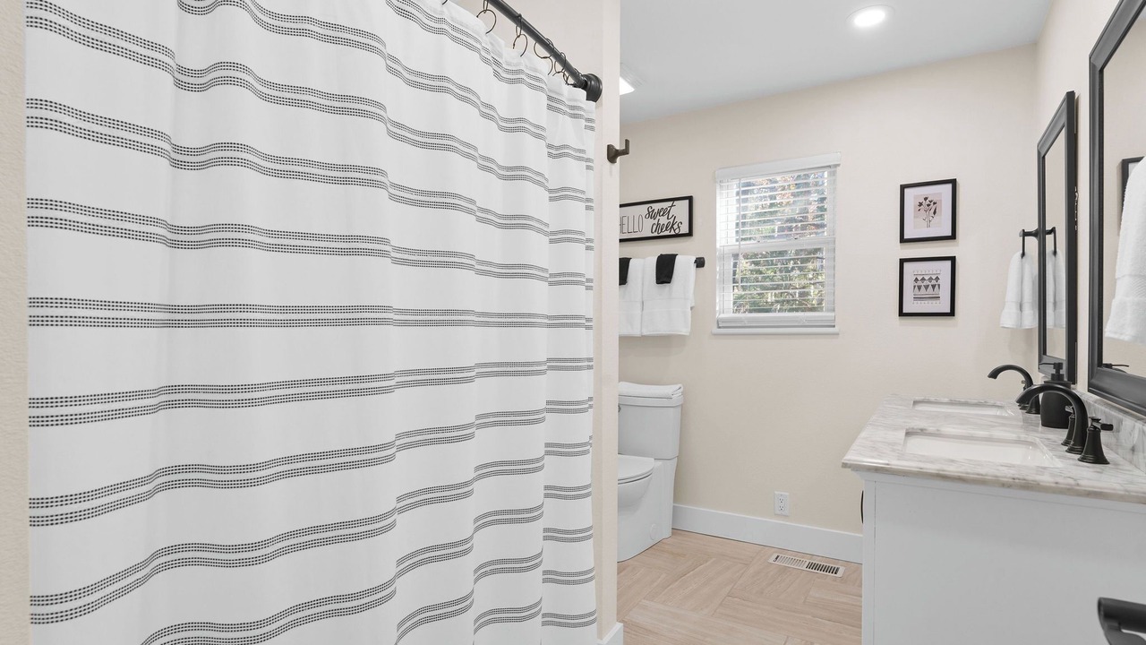 Photo of Bathroom in Branson
