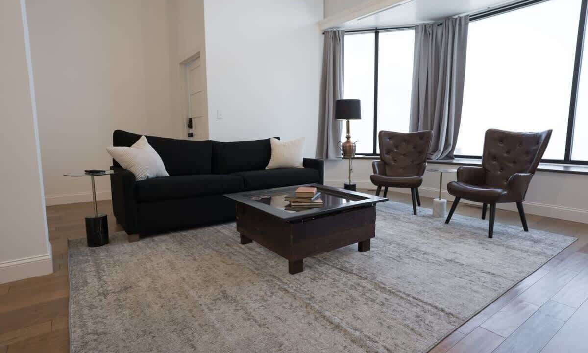 Photo of Livingroom in Shelby Park