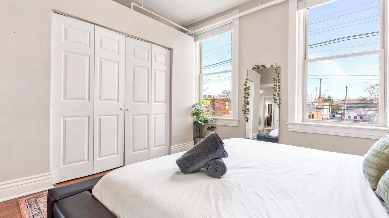 Photo of Bedroom in Shelby Park