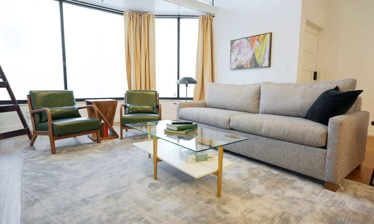Photo of Livingroom in Shelby Park