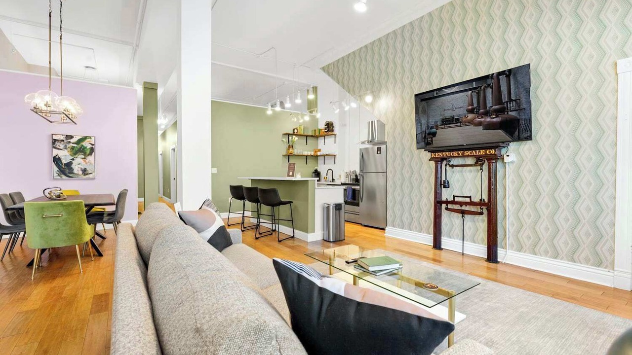 Photo of Livingroom in Shelby Park