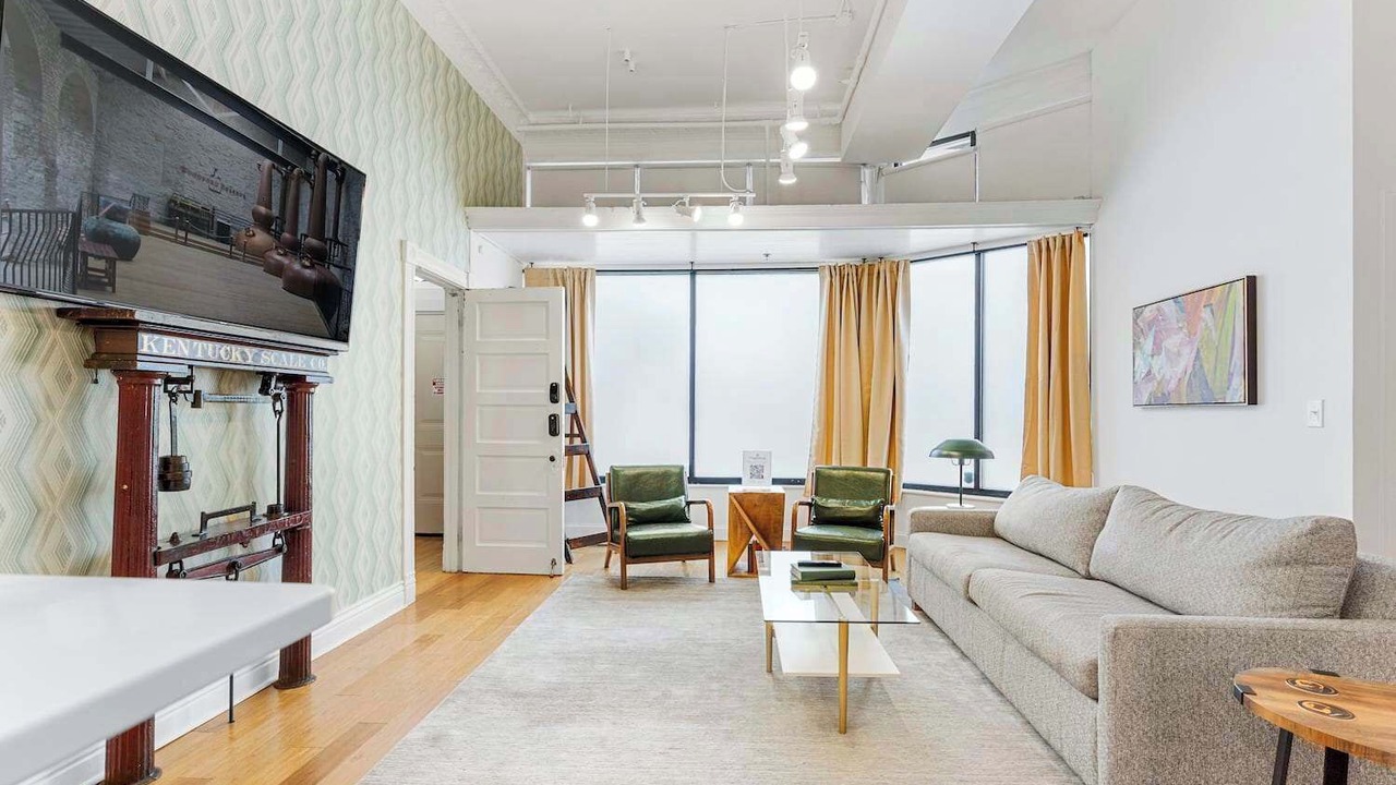 Photo of Livingroom in Shelby Park