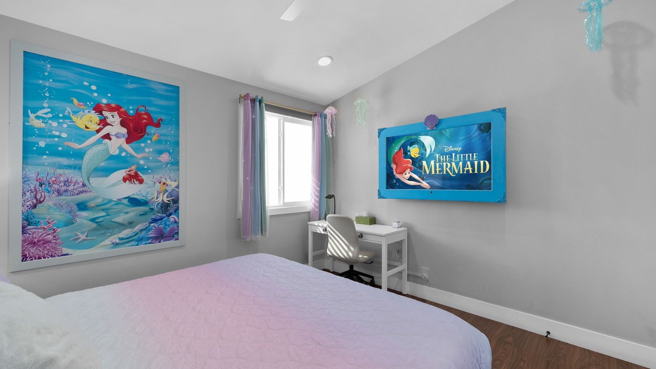 Photo of Bedroom in Anaheim Resort