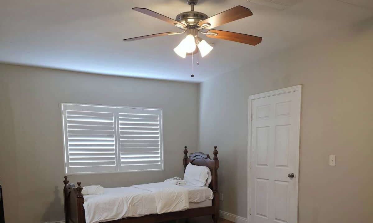 Photo of Bedroom in Mid-Wilshire