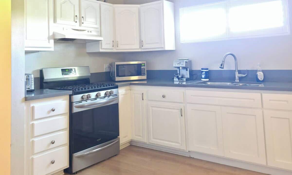 Photo of Kitchen in Mid-Wilshire