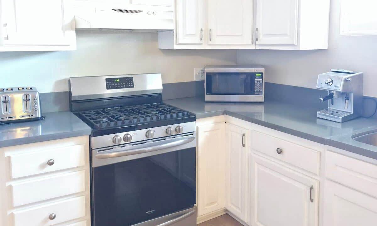 Photo of Kitchen in Mid-Wilshire