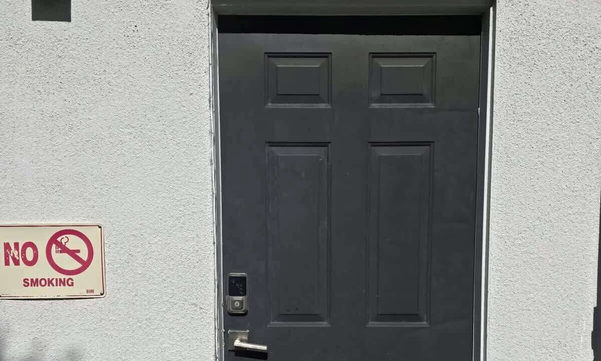 Photo of Outdoor in Mid-Wilshire