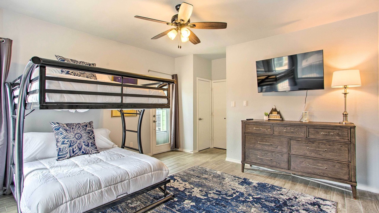 Photo of Bedroom in Pottsboro