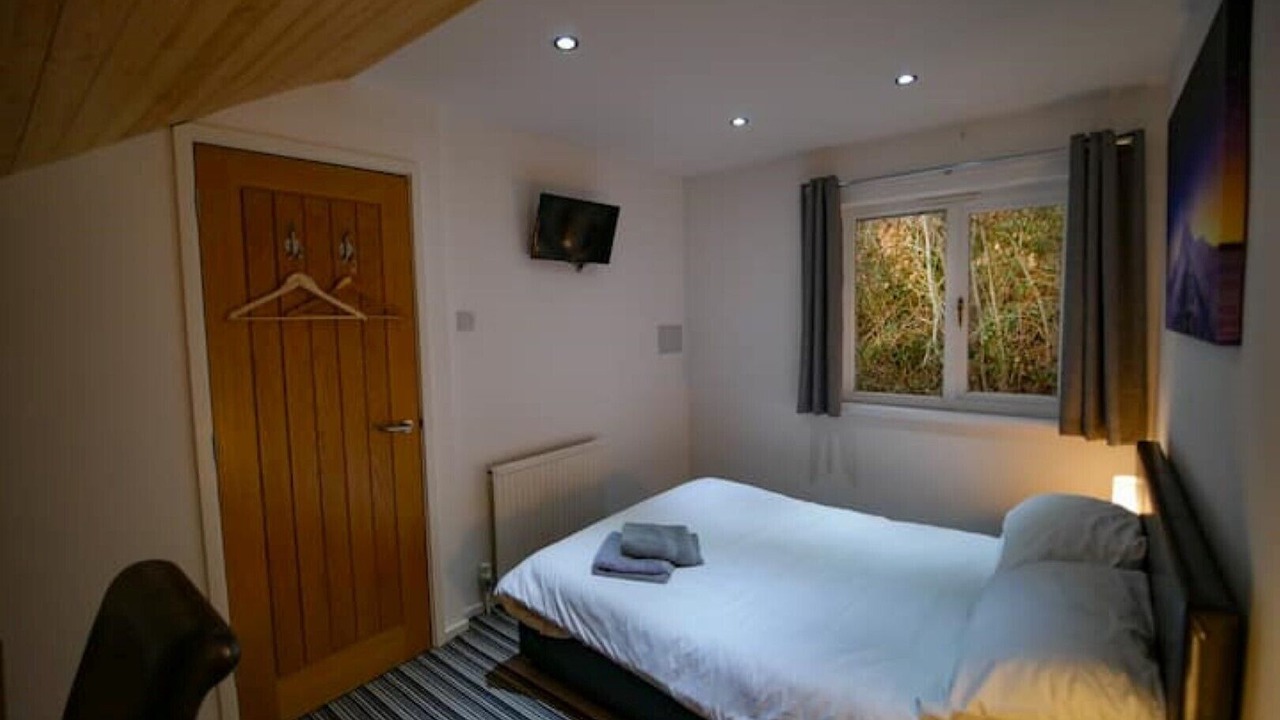 Photo of Bedroom in Pontneddfechan