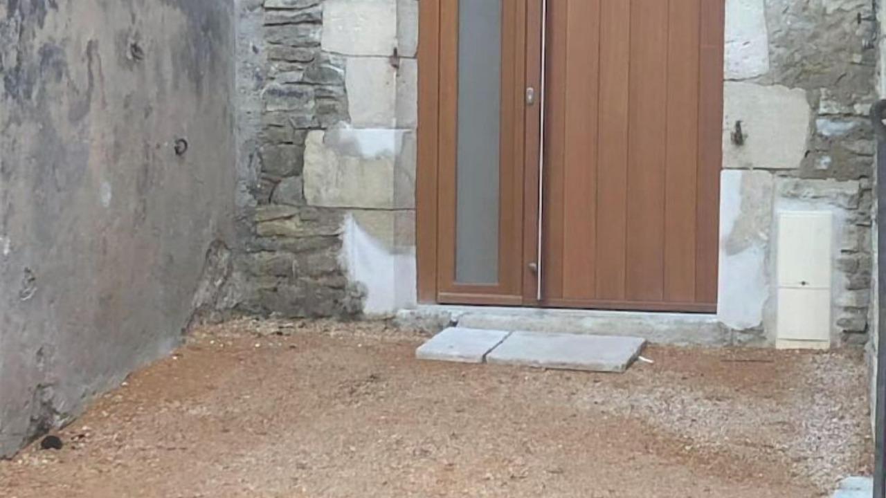 Photo of Outdoor in Martel