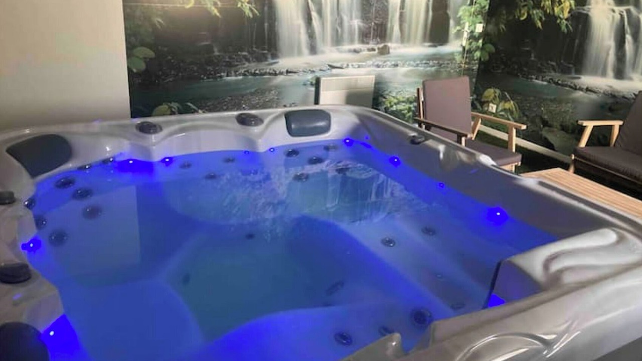 Photo of Others in Martel