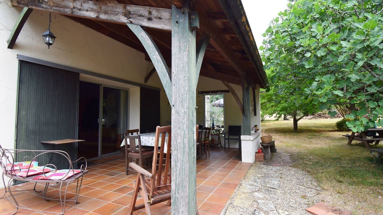 Photo of Outdoor in Castella