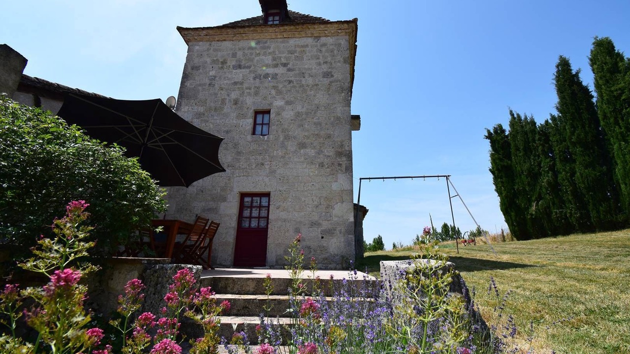 Photo of Outdoor in Dondas