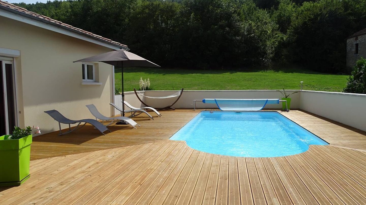 Photo of Others in Montesquieu